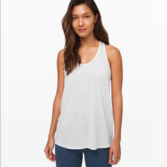 NWT - Lululemon Essential Tank Size 2 - Picture 2 of 7